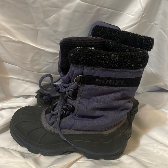 Sorel Thinsulate Insulation Winter Boots - Picture 3 of 6